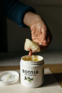 Luminous Body Scrub - Image 3